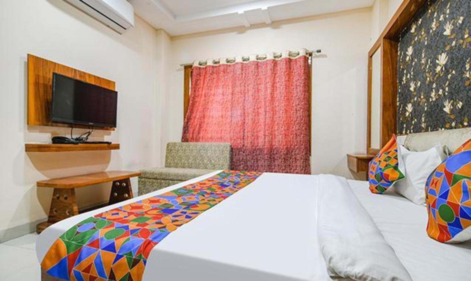 Fabhotel Royal Palace Indore Exterior photo