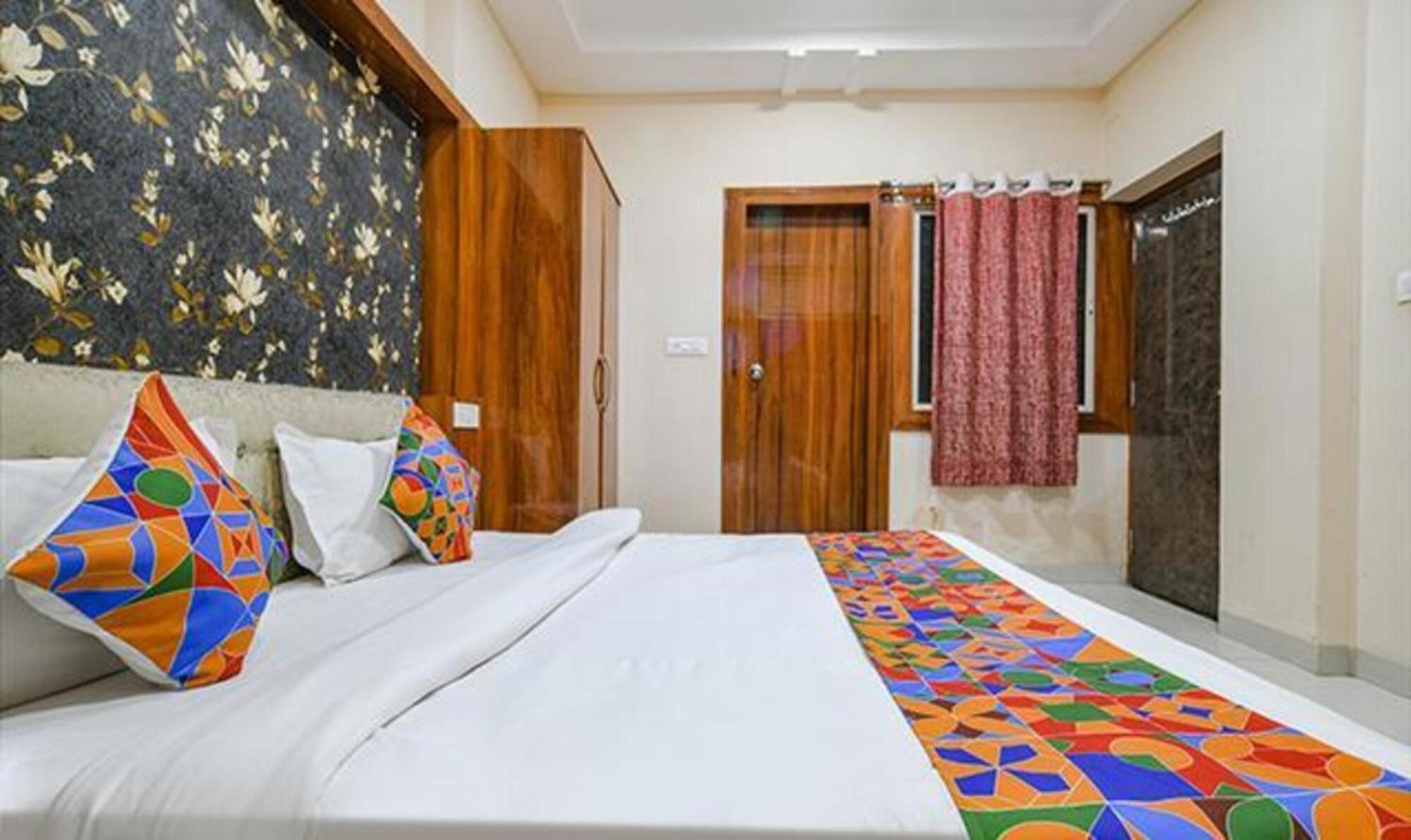 Fabhotel Royal Palace Indore Exterior photo